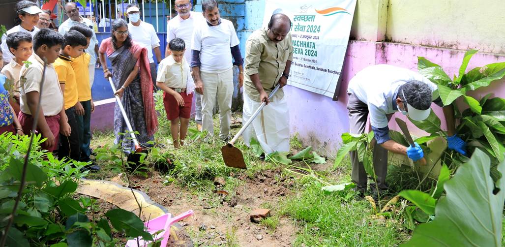 Swachhatha in HQ Kochi (3).jpeg